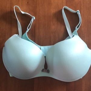 NWOT Victoria’s Secret mint lined semi bra 34DD